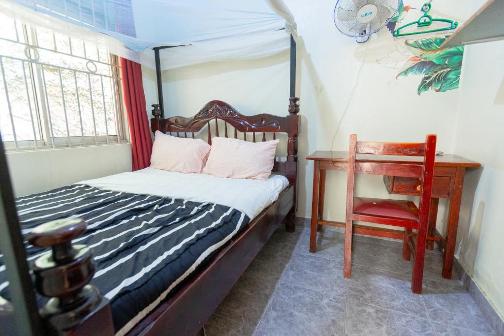 Deluxe Queen Room