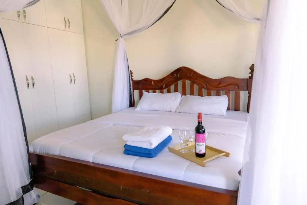 Deluxe King Suite